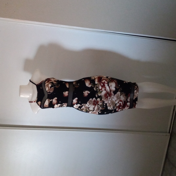 Dress GLARE. Size M - Picture 2 of 9